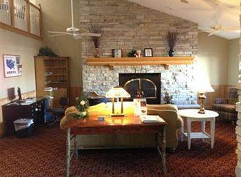 Inn Americinn By Wyndham And Long 3*