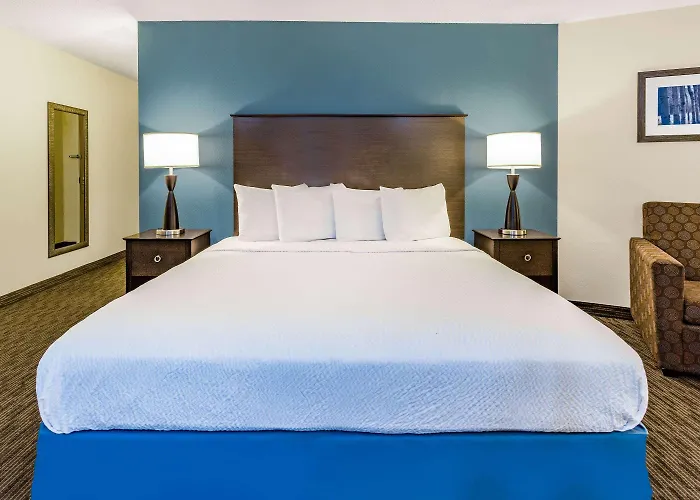 Americinn By Wyndham Hotel And Suites Long Lake