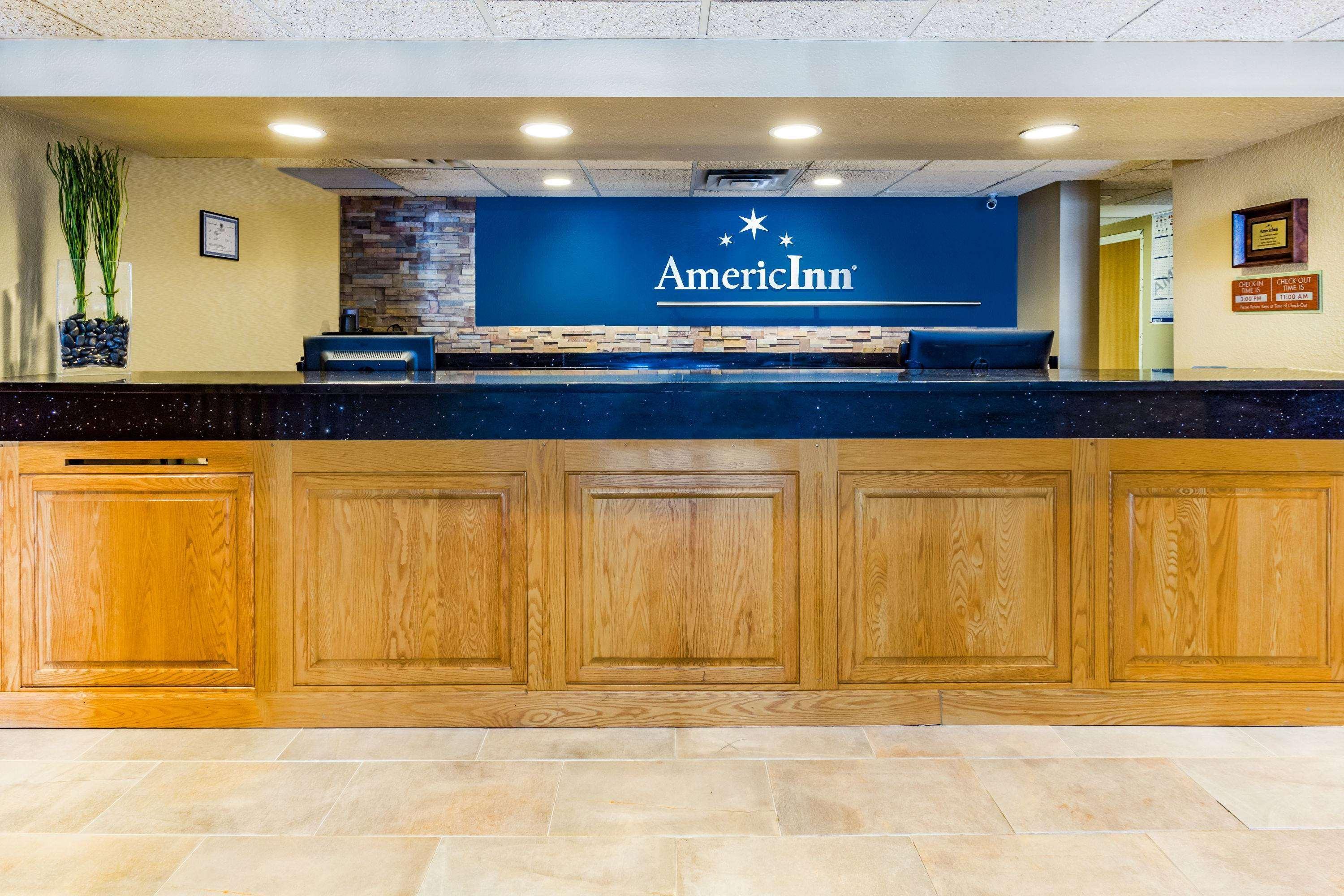 Americinn By Wyndham And Long Estalagem 3*