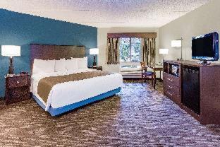 Americinn By Wyndham And Long 3*